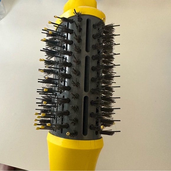 Drybar Double Shot Blow Dryer Brush - Picture 6 of 12